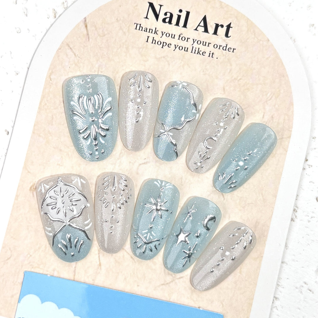 Elegant Floral-Embellished Press-On Nails