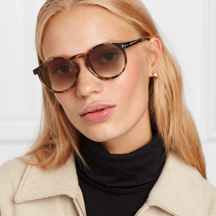Women fashion sunglasses with elegant, round design Stornfield