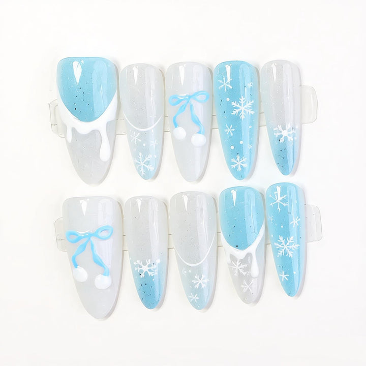 Seasonal Snowflake Press-On Nail Art Set Stornfield