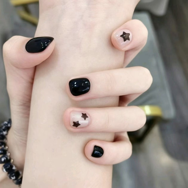 Trendy Graphic Nail Art Set Stornfield