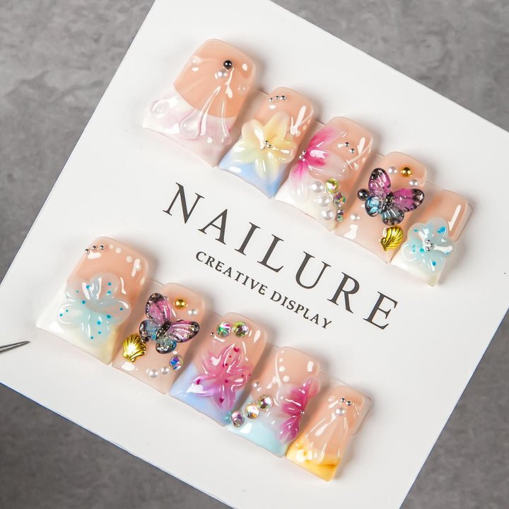 Artistic Floral Butterfly Press-On Nail Set