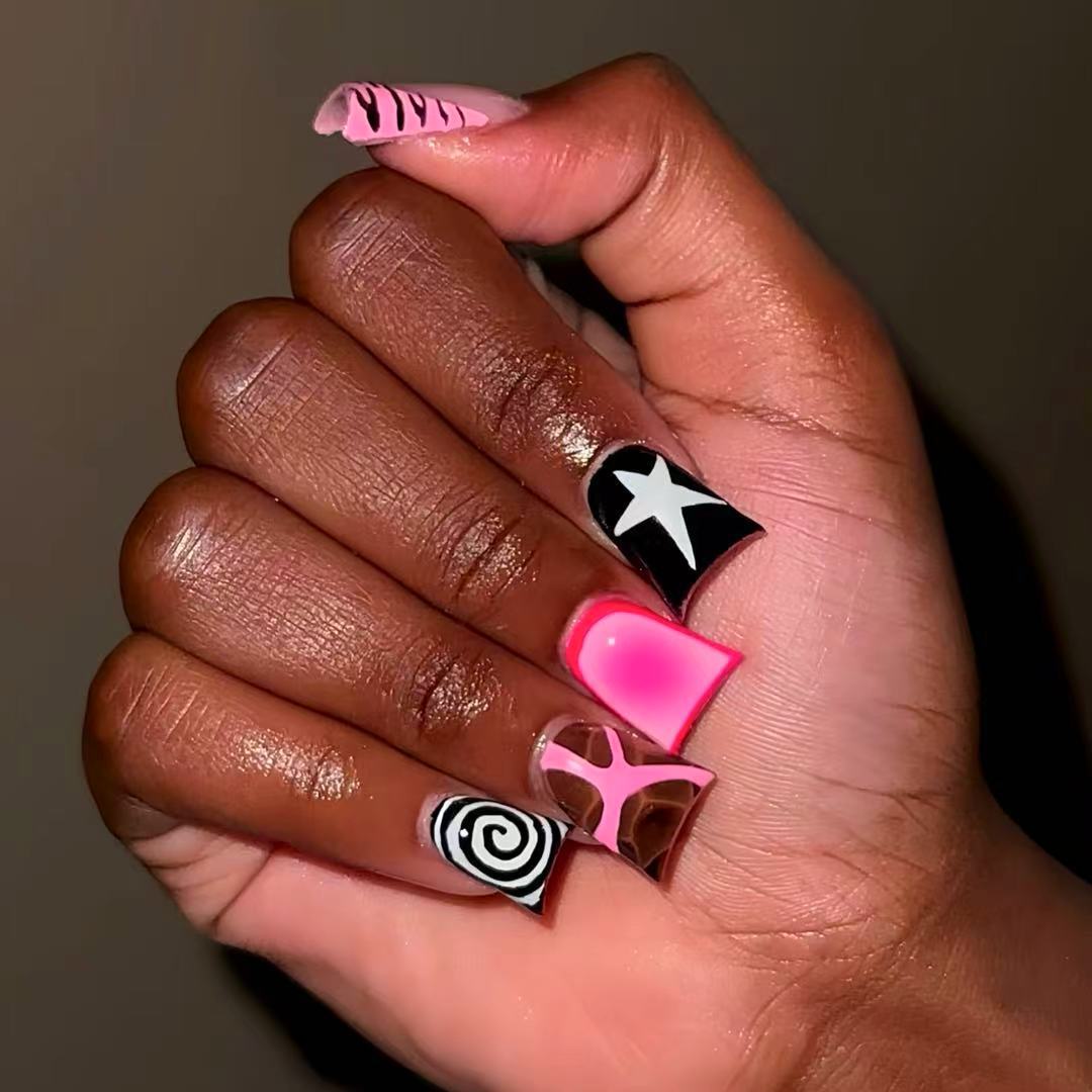 Trendy Artistic Press-On Nail Set Stornfield