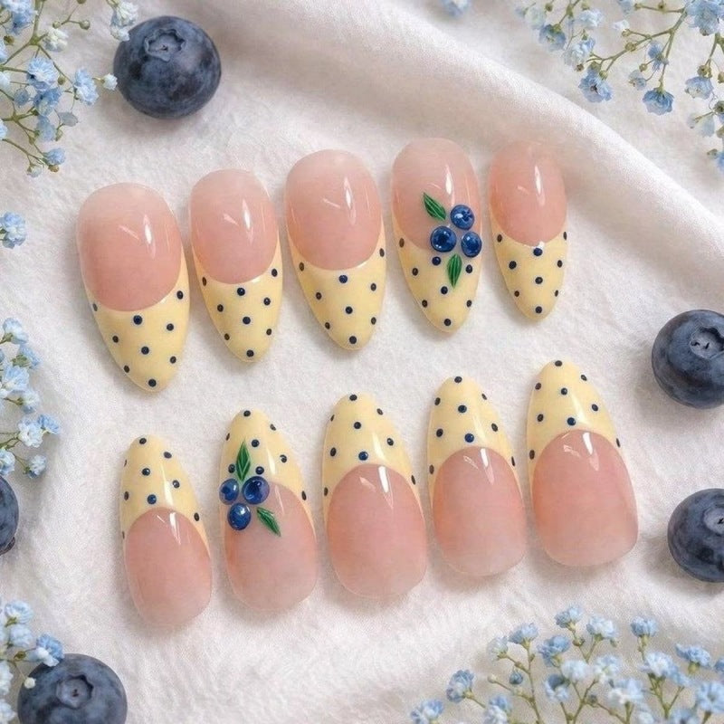 Decorative Press-On Nail Art Set Stornfield