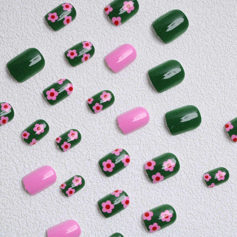 Playful Floral Press-On Nails Stornfield