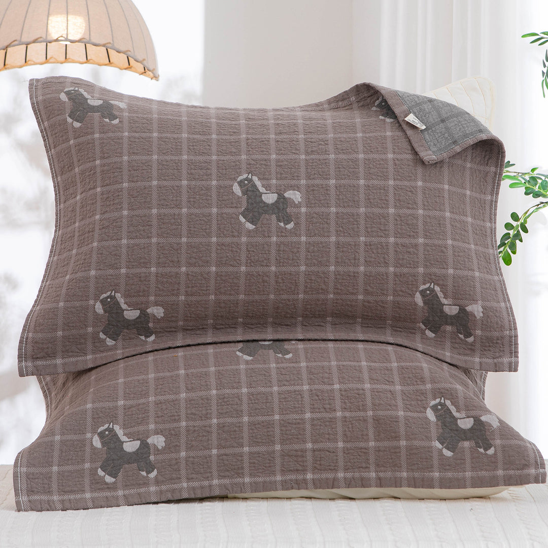 Ladies pillowcase with playful horse motif Stornfield