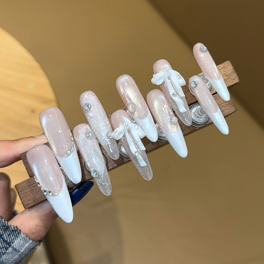 Artificial nails in elegant wedding design Stornfield