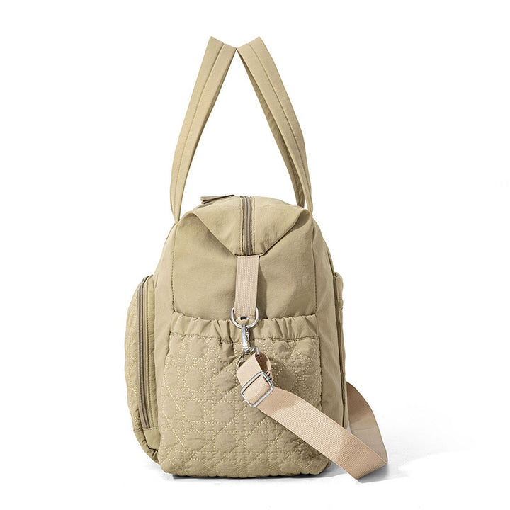 Sporty travel bag with innovative compartment design Stornfield