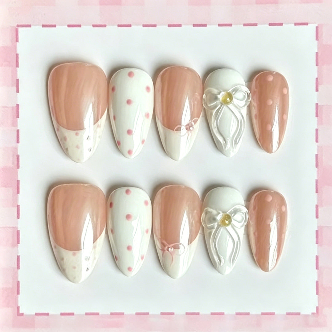 Elegant Floral Pattern Press-On Nail Art Set Stornfield