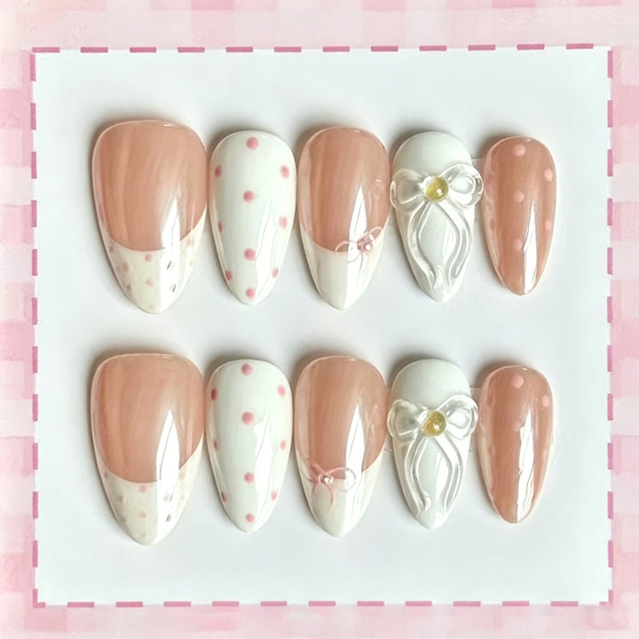 Elegant Floral Pattern Press-On Nail Art Set Stornfield