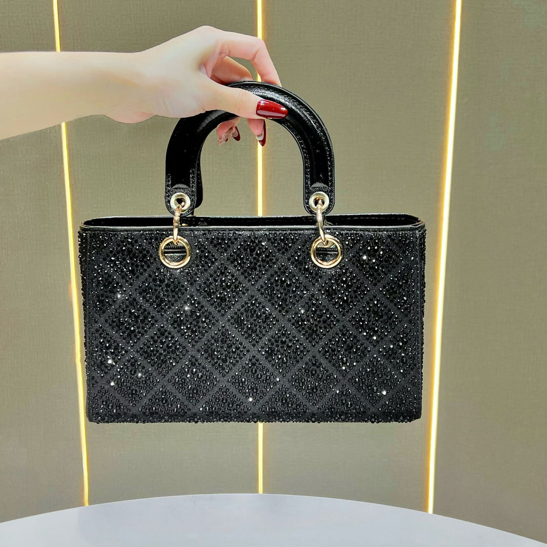 Elegant Rhinestone-Embellished Handheld Purse