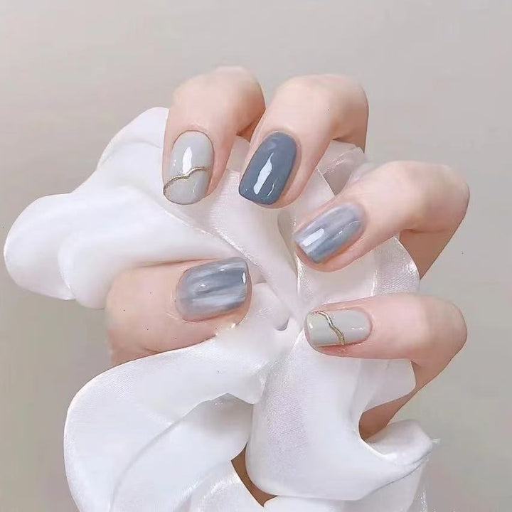 Decorative Press-On Nails Stornfield