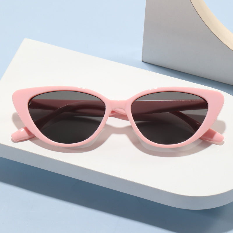 Ladies fashionable Cat-Eye sunglasses with UV protection and elegant frame Stornfield