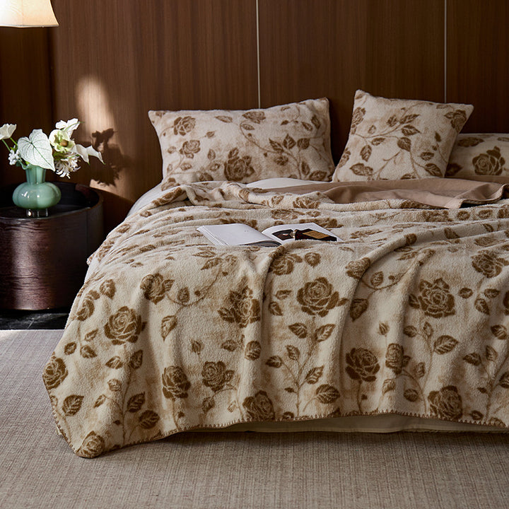 Decorative Flannel Bedspread Stornfield