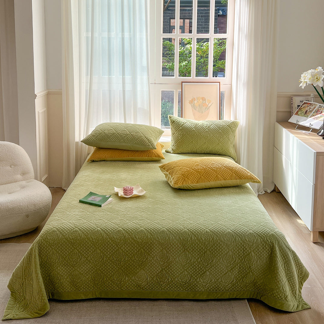 Quilted Velvet-Texture Bedspread and Pillow Sham Set