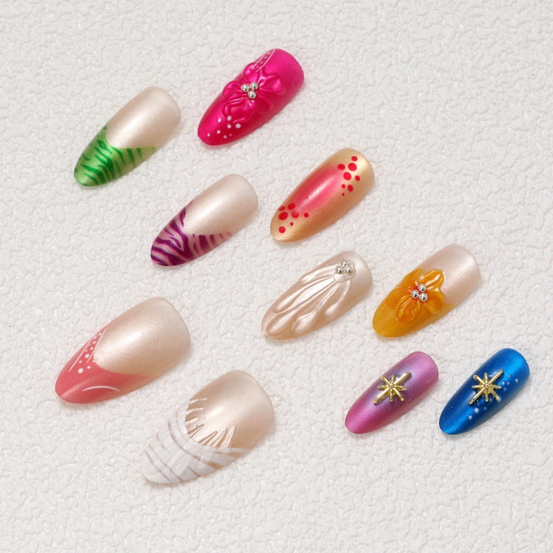 Nail Art Set with Floral and Glittering Accents Stornfield