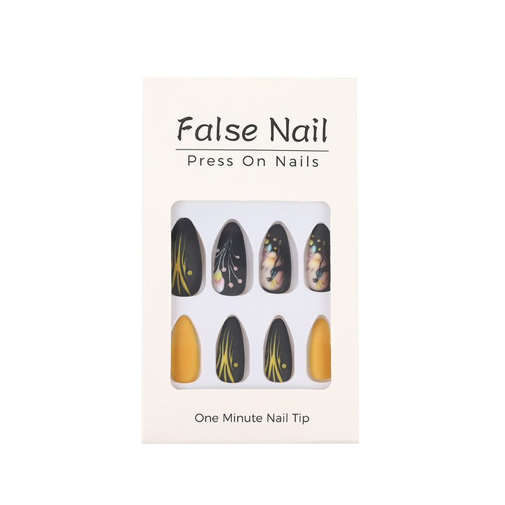Artificial nails with floral patterns and accessories Stornfield
