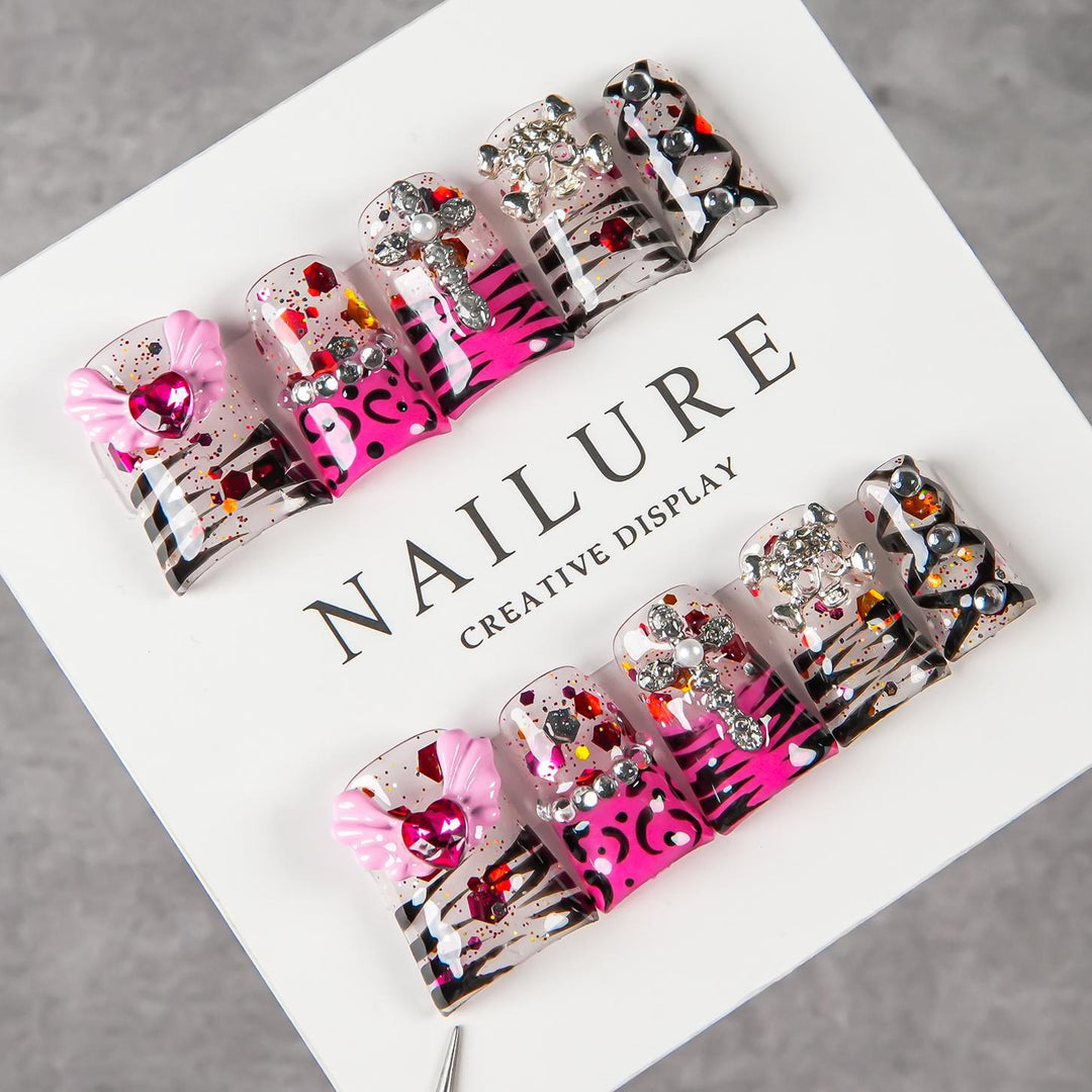 Artistic Press-On Nail Design Kit