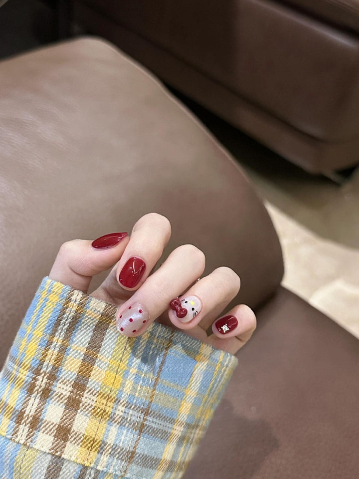 Artificial nail set with playful designs Stornfield