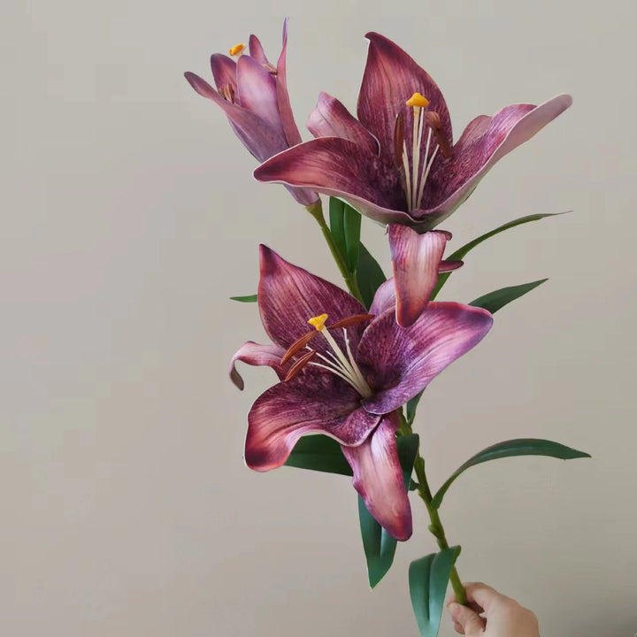 Lifelike Lily Stem Bouquet