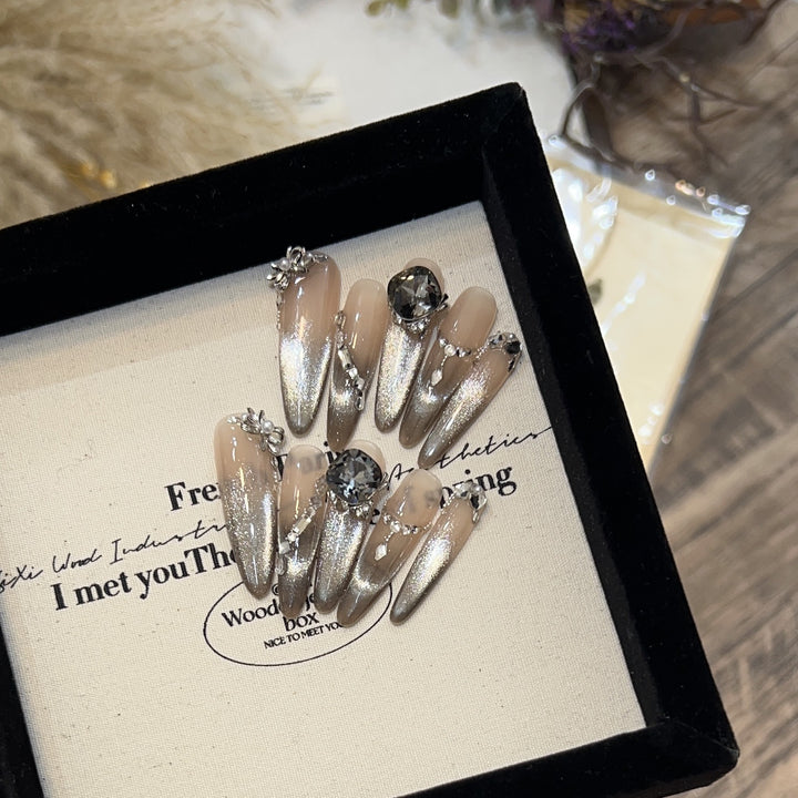 Decorative Stiletto Press-On Nail Set