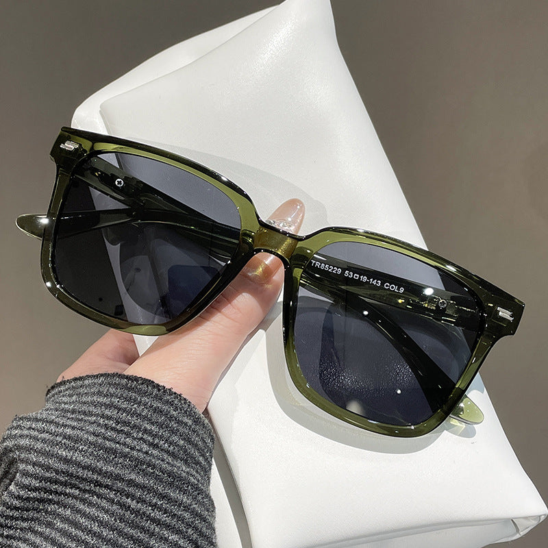 Women's fashionable square sunglasses with UV protection and flexible frame Stornfield
