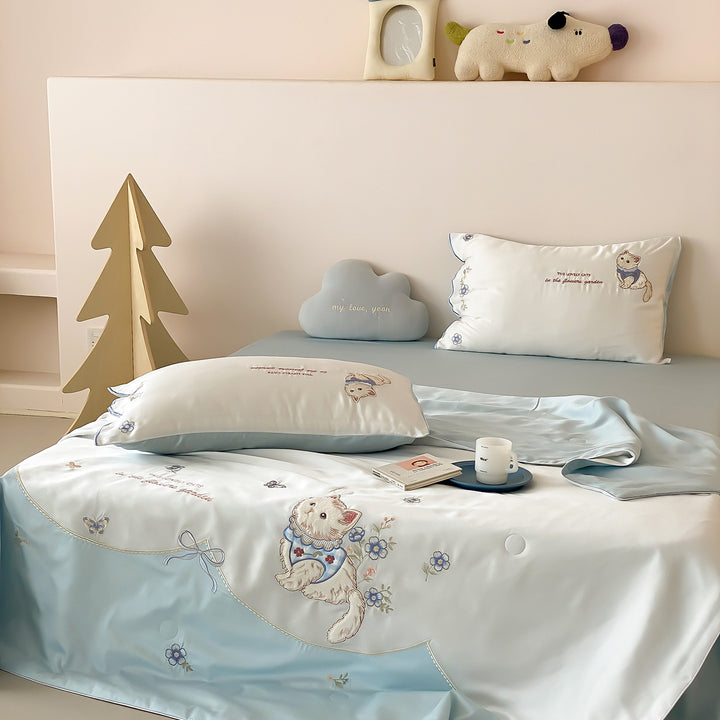 Children's bed linen set with football design made of silky cotton satin