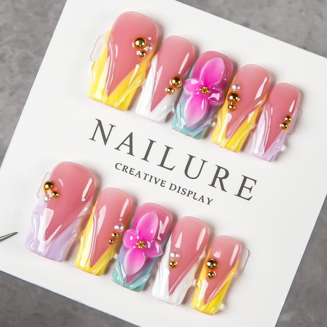 Artistic Floral Press-On Nail Design