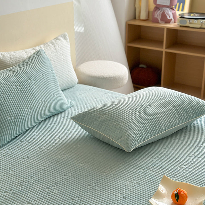 Quilted Lightweight Bedspread Coverlet with Subtle Star-Embossed Texture