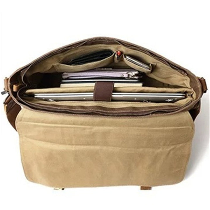 Robust briefcase with vintage design Stornfield