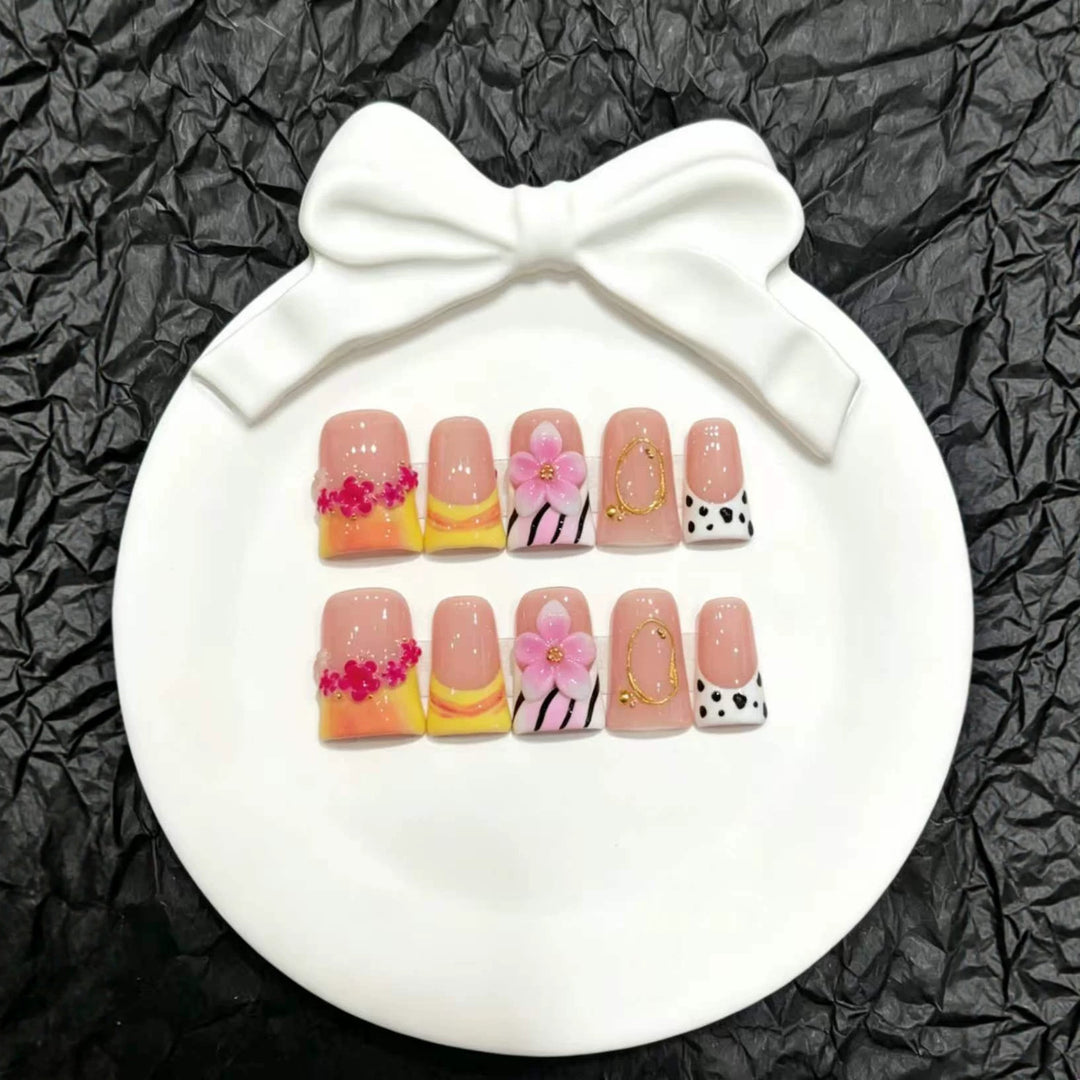 Decorative Floral Art Press-On Nails