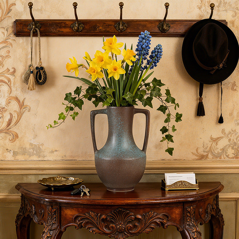 Elegant Modern Decorative Ceramic Vase
