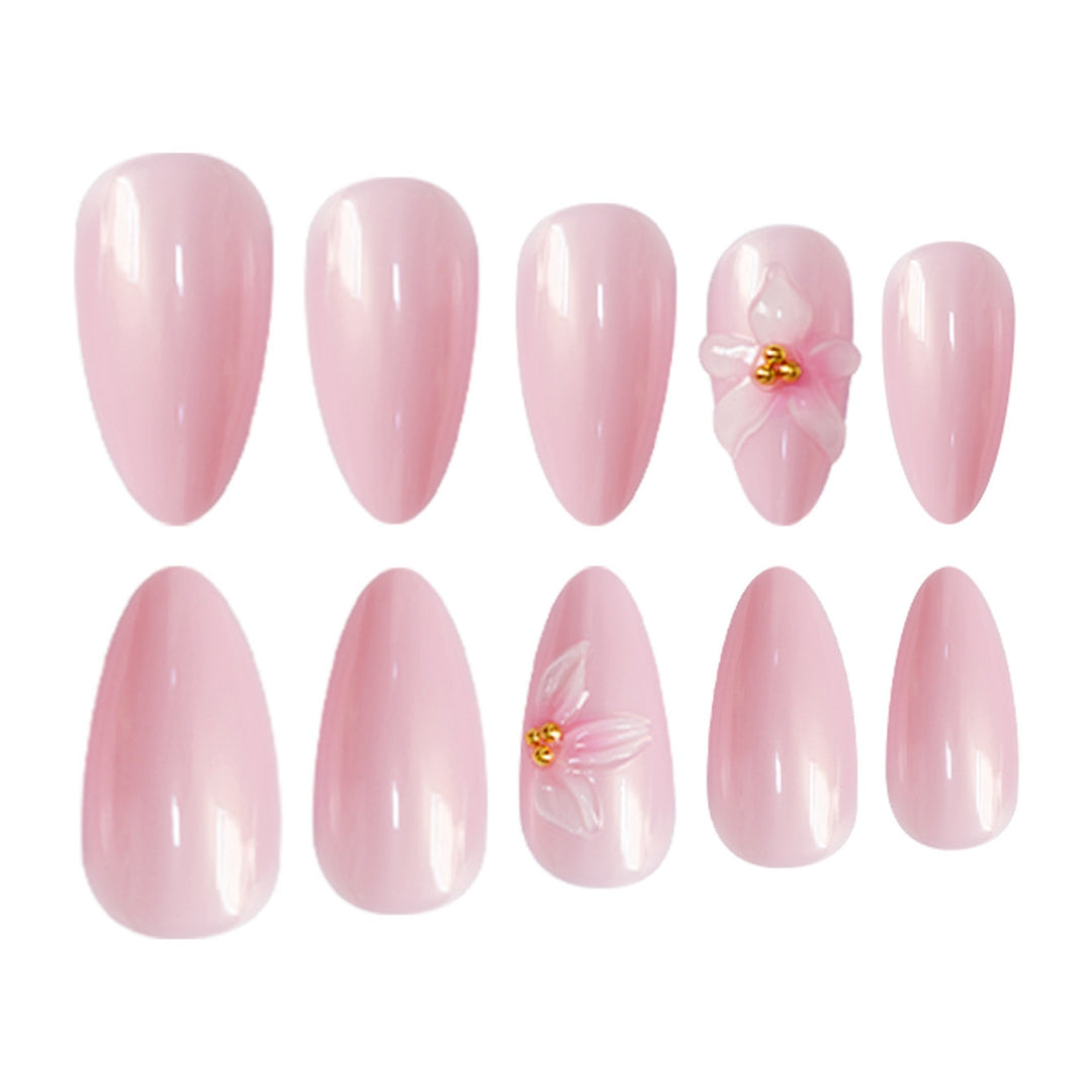 Elegant Floral Nail Art Stornfield