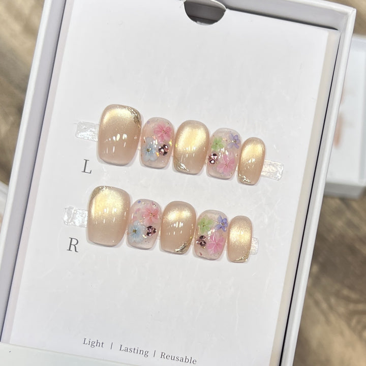 Artistic Floral-Design Press-On Nail Set Stornfield