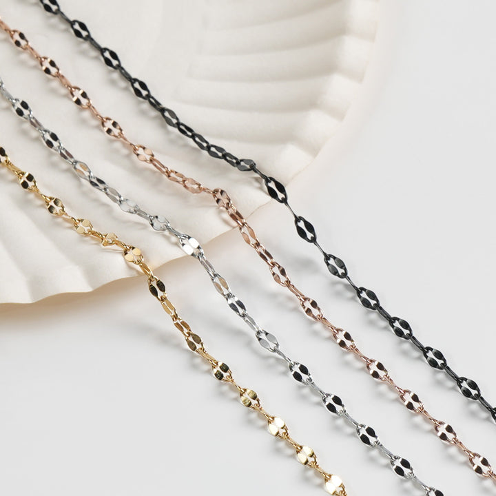 Lightweight Chain Eyewear Holder Stornfield