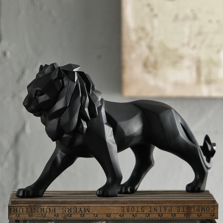 Elegant and modern lion sculpture Stornfield
