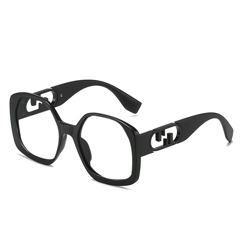 Women oversized sunglasses with extravagant geometric frame and elegant accents Stornfield