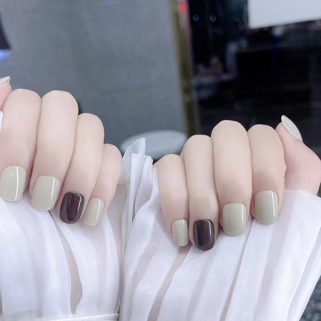 Elegant Press-On Nail Set Stornfield