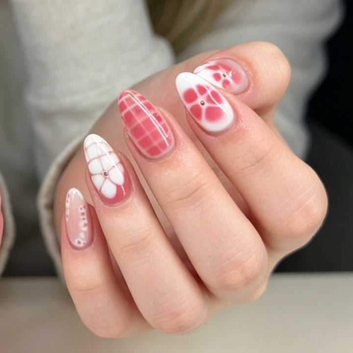 Artificial Nail Tips with Exciting Design and Elegant Accents Stornfield