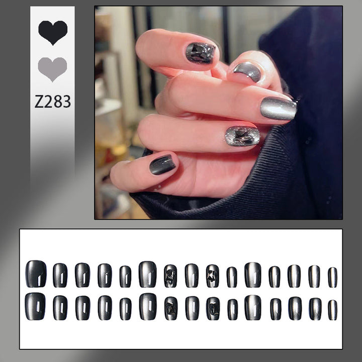 Artificial nails with trendy metallic design Stornfield