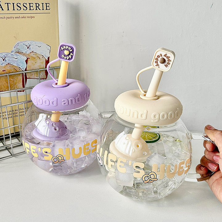 Ladies drinking container with innovative fruit insert Stornfield