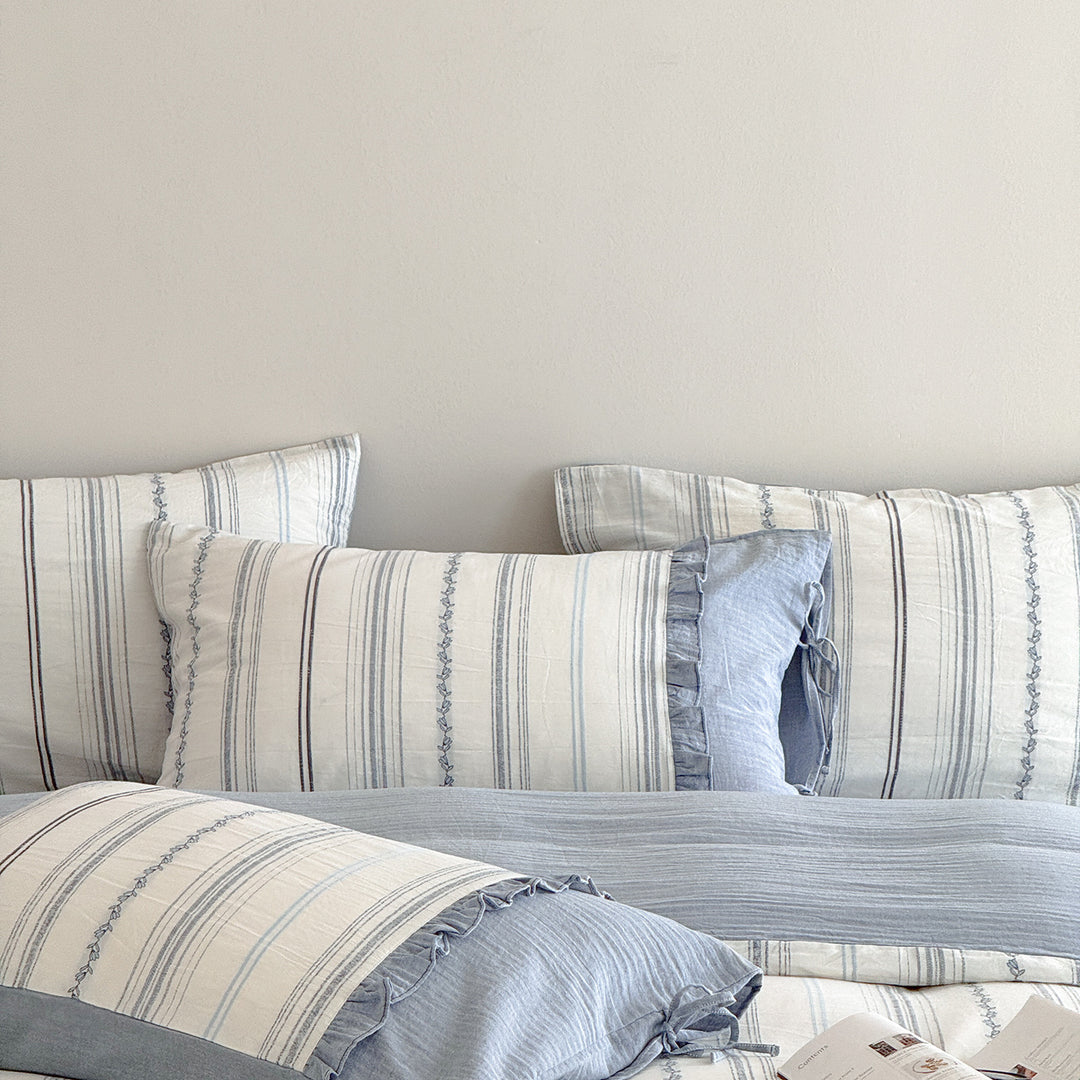 Striped Linen-Cotton Duvet Cover Set with Tie-Closure and Ruffled Shams