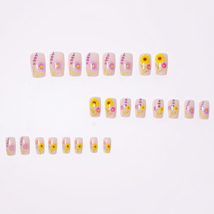 Glittering artificial nails with floral patterns Stornfield