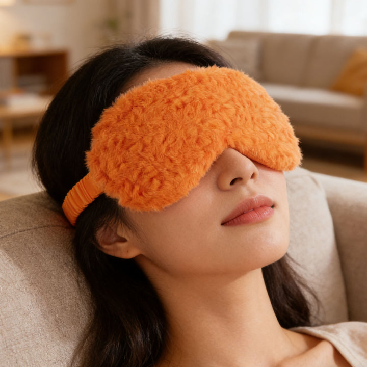 Women's luxury sleep mask with voluminous faux fur cover and softly padded eye area Stornfield