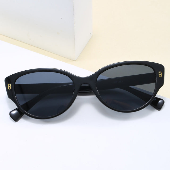 Ladies Cat-Eye Sunglasses with Modern Plastic Frame Stornfield