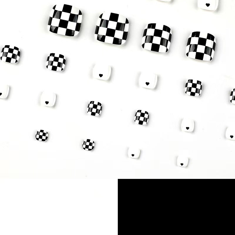Stylish Checkerboard Pattern Artificial Nails Stornfield