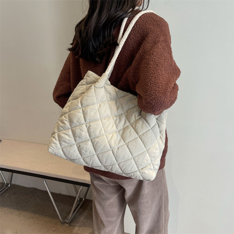 Quilted Casual Tote Stornfield
