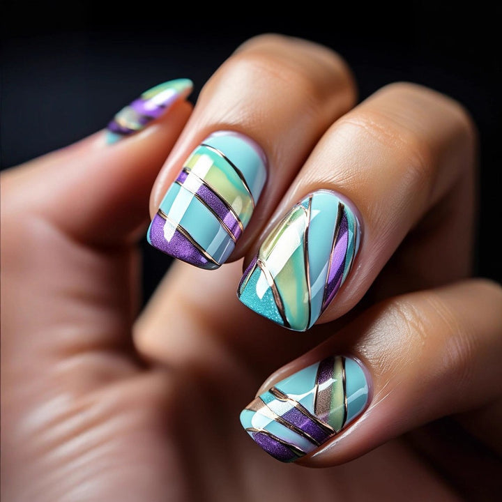 Creative artificial nails with modern geometric patterns Stornfield