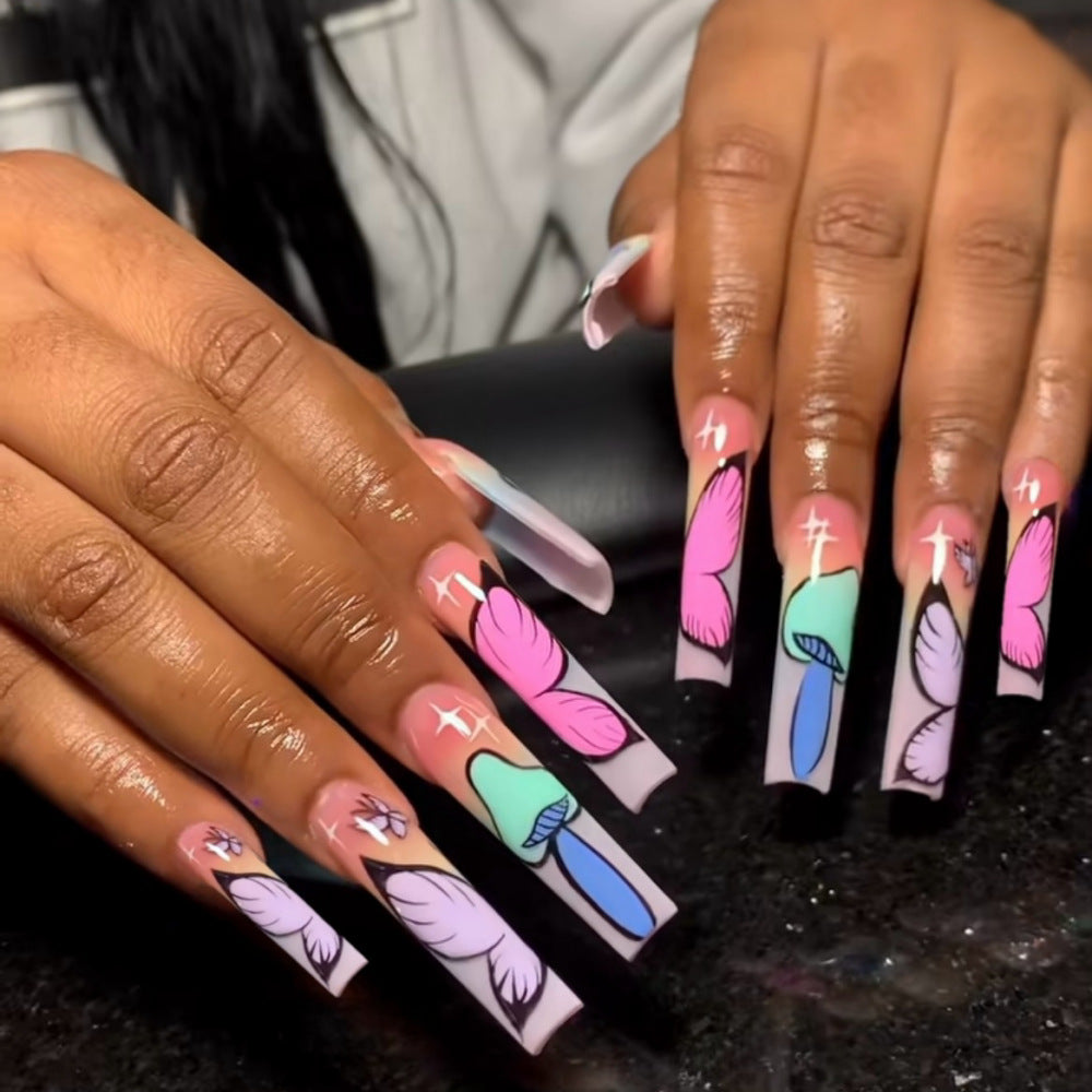 Artificial nails in elegant floral motif style Stornfield