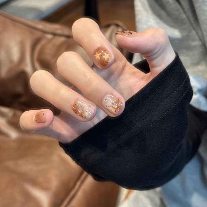 Artificial nails with shimmering fine accents Stornfield