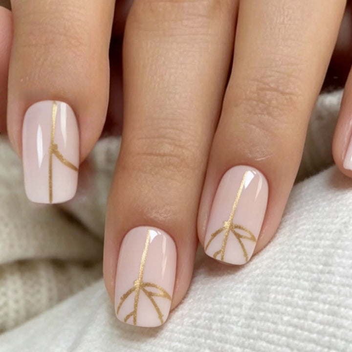 Artificial nails with delicate leaf design Stornfield